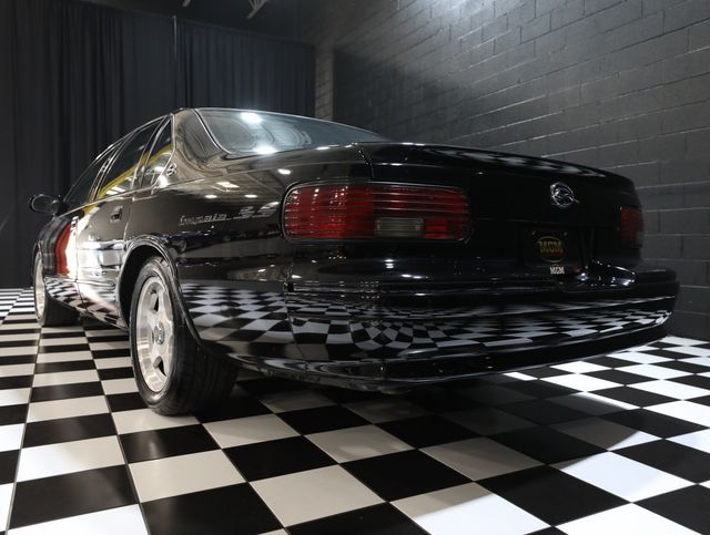 1996 Chevrolet Impala SS SUPER SPORT - DRIVER QUALITY - BLACK - 22992762 - 21
