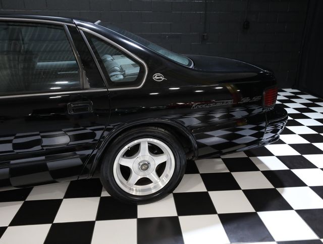 1996 Chevrolet Impala SS SUPER SPORT - DRIVER QUALITY - BLACK - 22992762 - 25