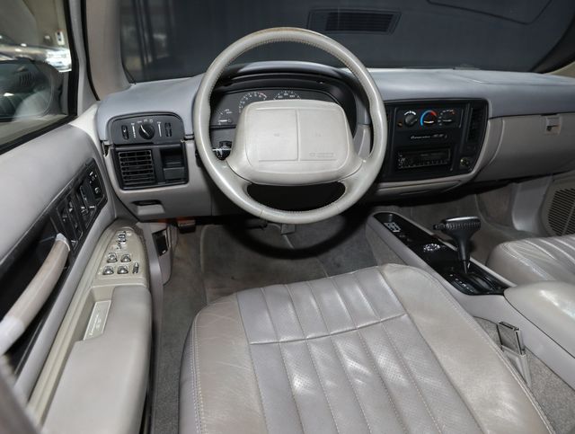 1996 Chevrolet Impala SS SUPER SPORT - DRIVER QUALITY - BLACK - 22992762 - 45
