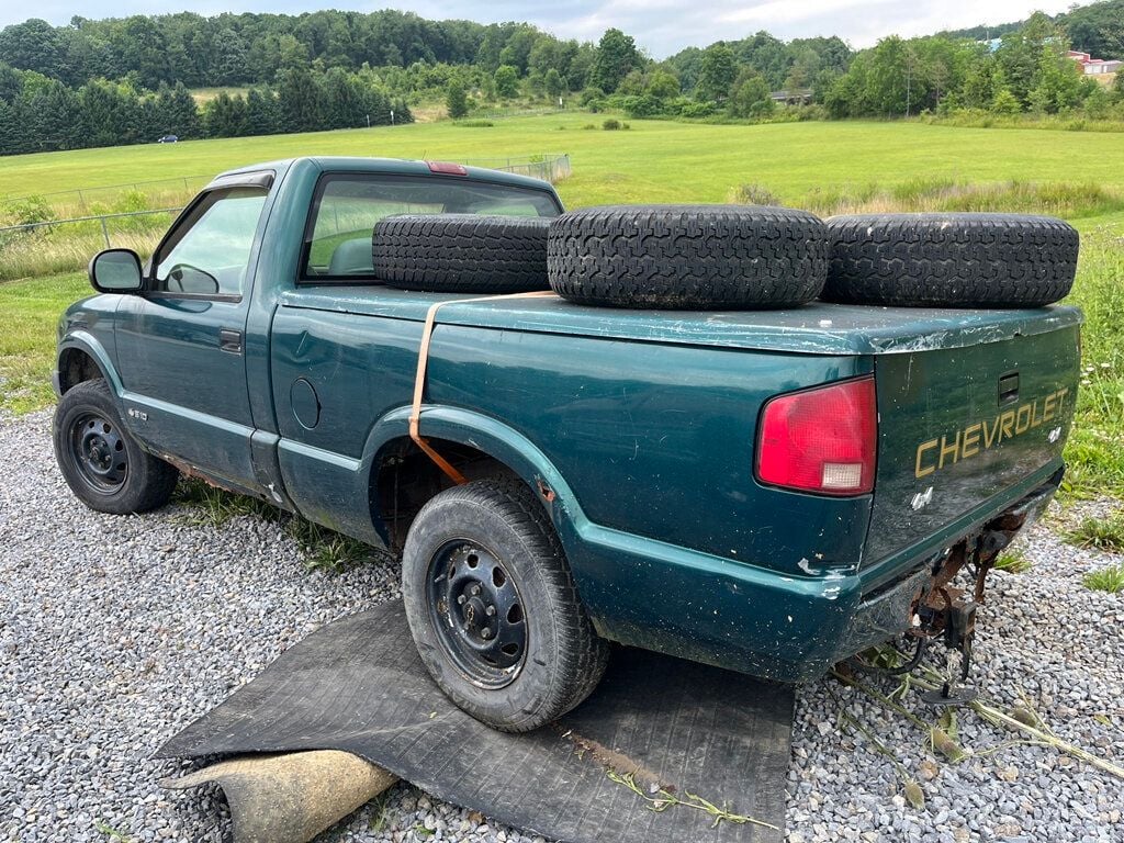 1996 Chevrolet S-10 Chevy S10 4x4 Project Truck - 22548508 - 2