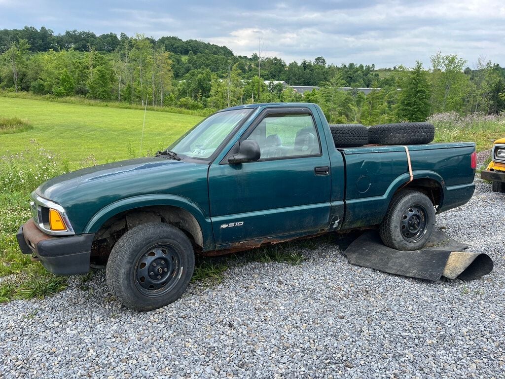 1996 Chevrolet S-10 Chevy S10 4x4 Project Truck - 22548508 - 4