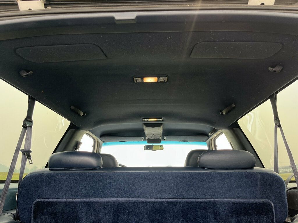 1996 Chevrolet Tahoe Hard To Find 2Door Chevy Tahoe 4x4 Rare Blue Interior Z71 Wheels - 23055623 - 14