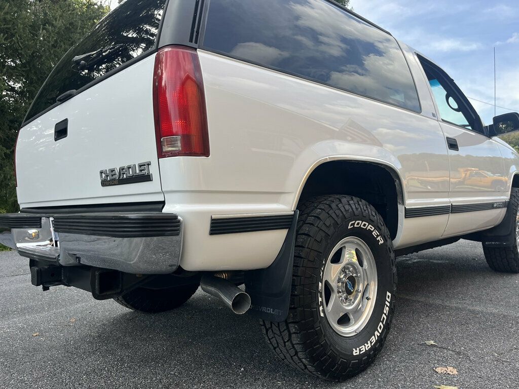 1996 Chevrolet Tahoe Hard To Find 2Door Chevy Tahoe 4x4 Rare Blue Interior Z71 Wheels - 23055623 - 37