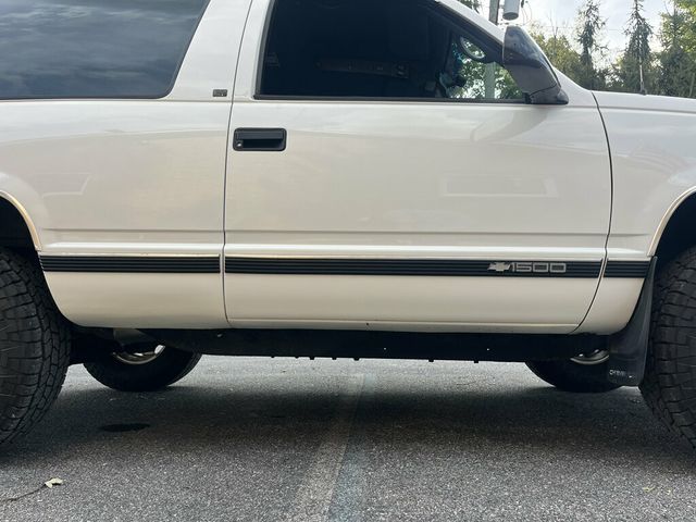 1996 Chevrolet Tahoe Hard To Find 2Door Chevy Tahoe 4x4 Rare Blue Interior Z71 Wheels - 23055623 - 38