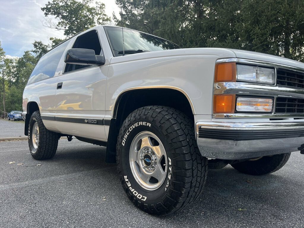 1996 Chevrolet Tahoe Hard To Find 2Door Chevy Tahoe 4x4 Rare Blue Interior Z71 Wheels - 23055623 - 39