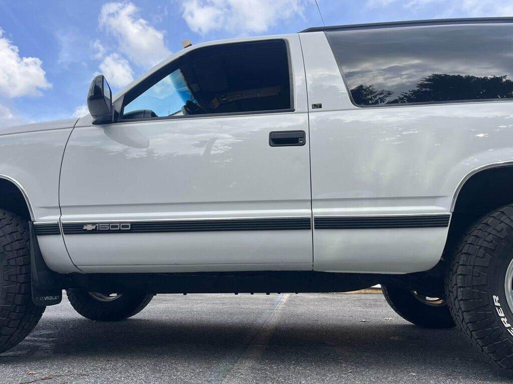 1996 Chevrolet Tahoe Hard To Find 2Door Chevy Tahoe 4x4 Rare Blue Interior Z71 Wheels - 23055623 - 41