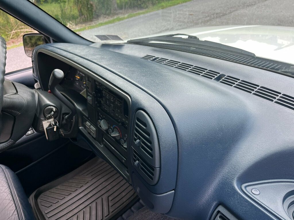 1996 Chevrolet Tahoe Hard To Find 2Door Chevy Tahoe 4x4 Rare Blue Interior Z71 Wheels - 23055623 - 62