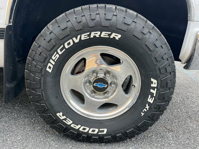 1996 Chevrolet Tahoe Hard To Find 2Door Chevy Tahoe 4x4 Rare Blue Interior Z71 Wheels - 23055623 - 93