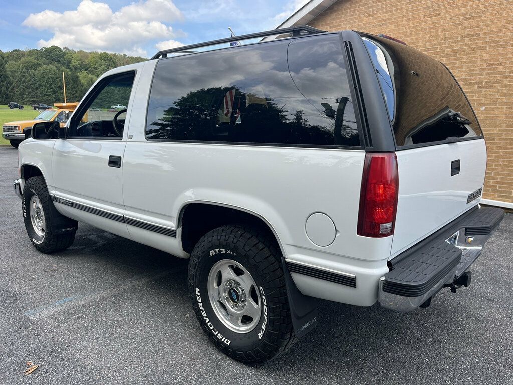 1996 Chevrolet Tahoe Hard To Find 2Door Chevy Tahoe 4x4 Rare Blue Interior Z71 Wheels - 23055623 - 98