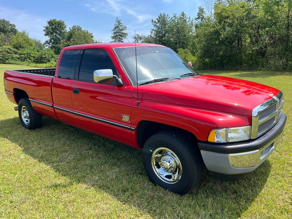 1996 Dodge Ram photo 2