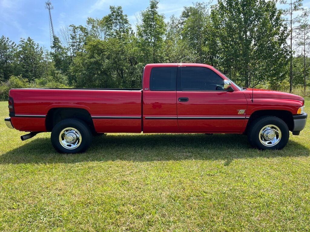 1996 Dodge Ram photo 3