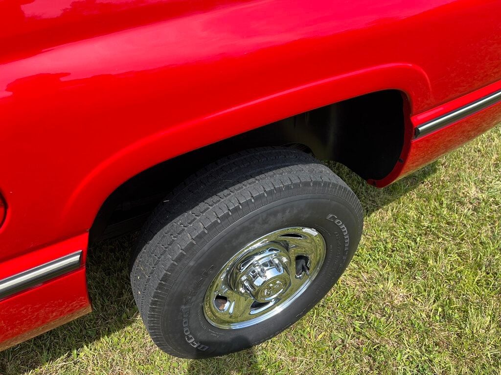1996 Dodge Ram photo 39