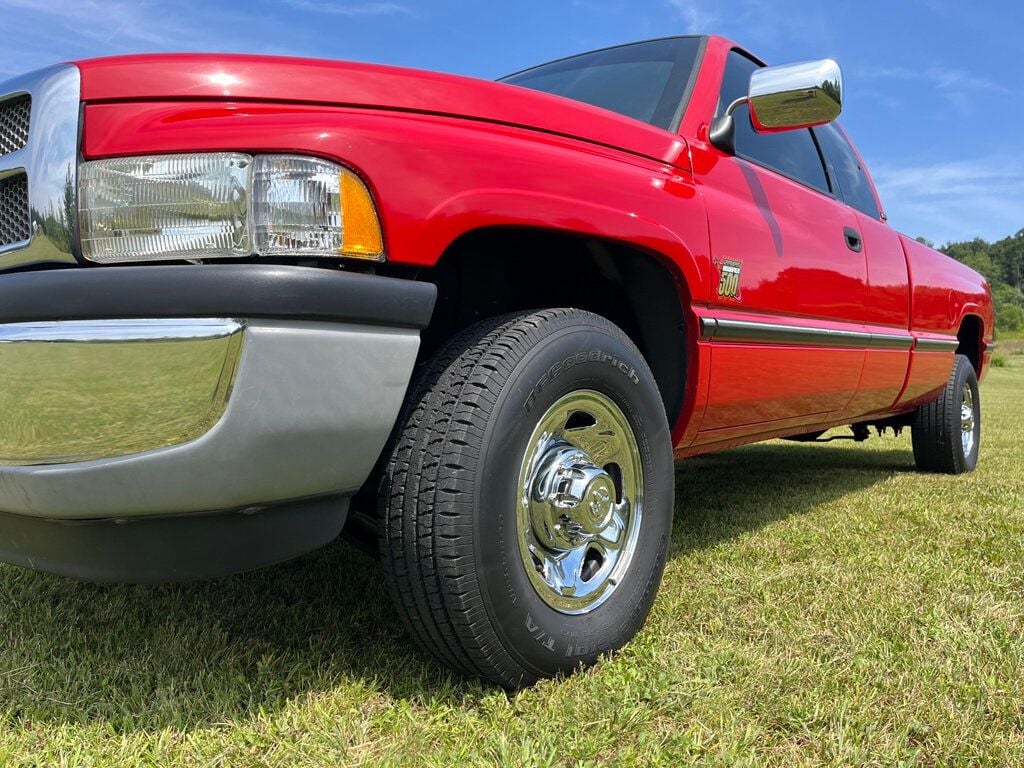 1996 Dodge Ram photo 40