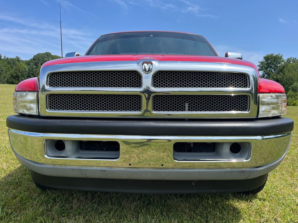 1996 Dodge Ram photo 9