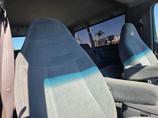 1996 Ford Bronco  - 23002429 - 10