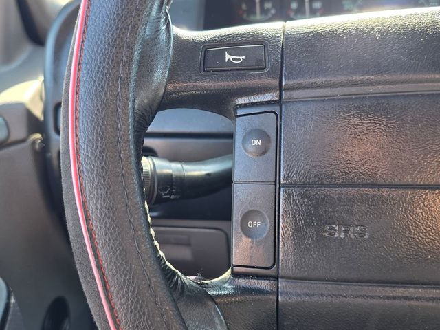 1996 Ford Bronco  - 23002429 - 22