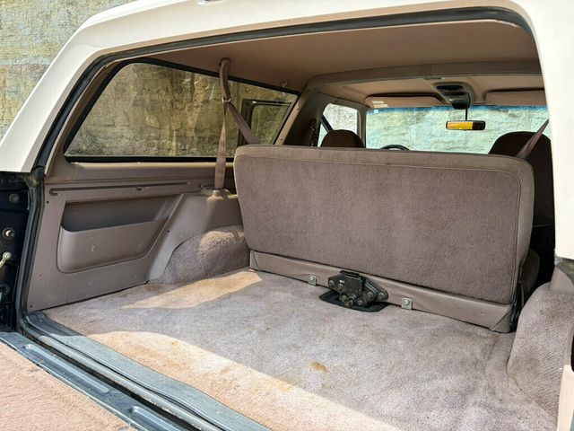 1996 Ford Bronco  - 23056101 - 12