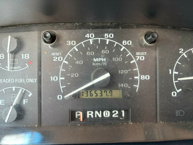1996 Ford Bronco  - 23056101 - 22