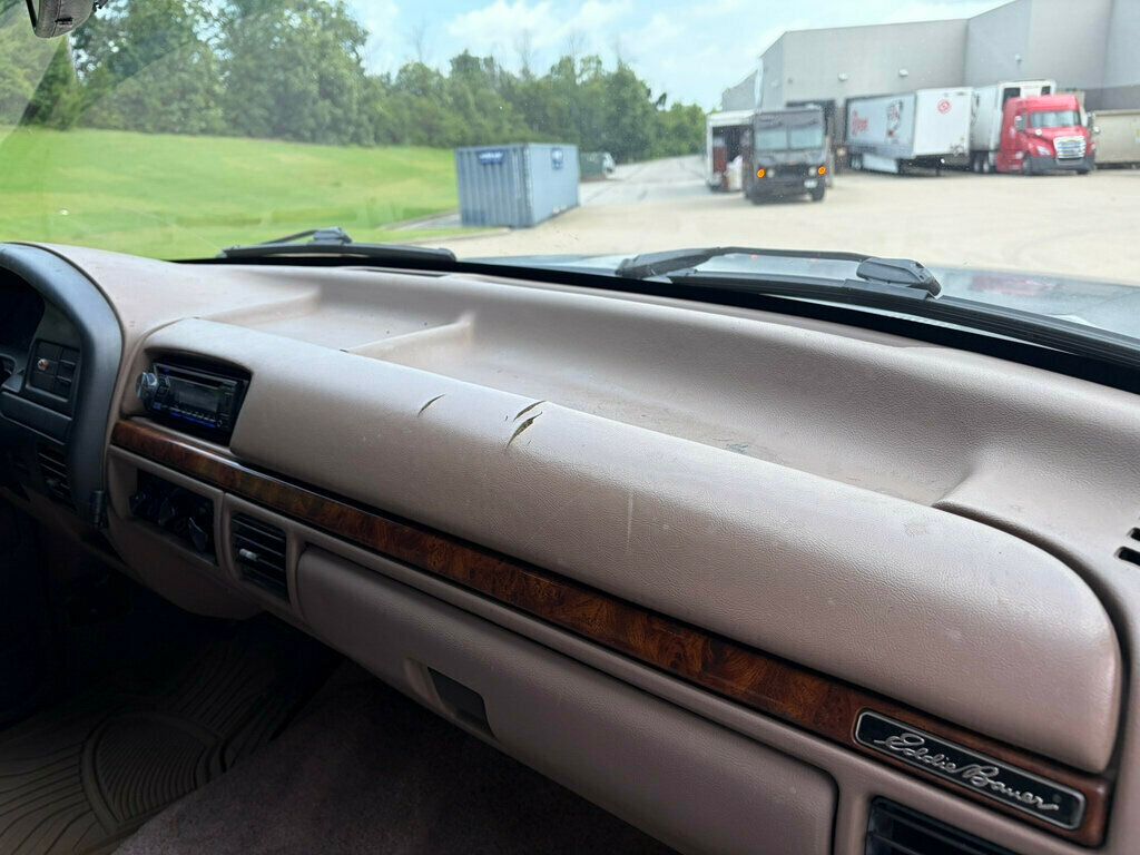 1996 Ford Bronco  - 23056101 - 31