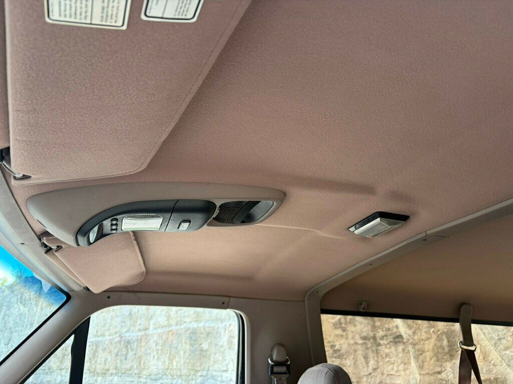 1996 Ford Bronco  - 23056101 - 34