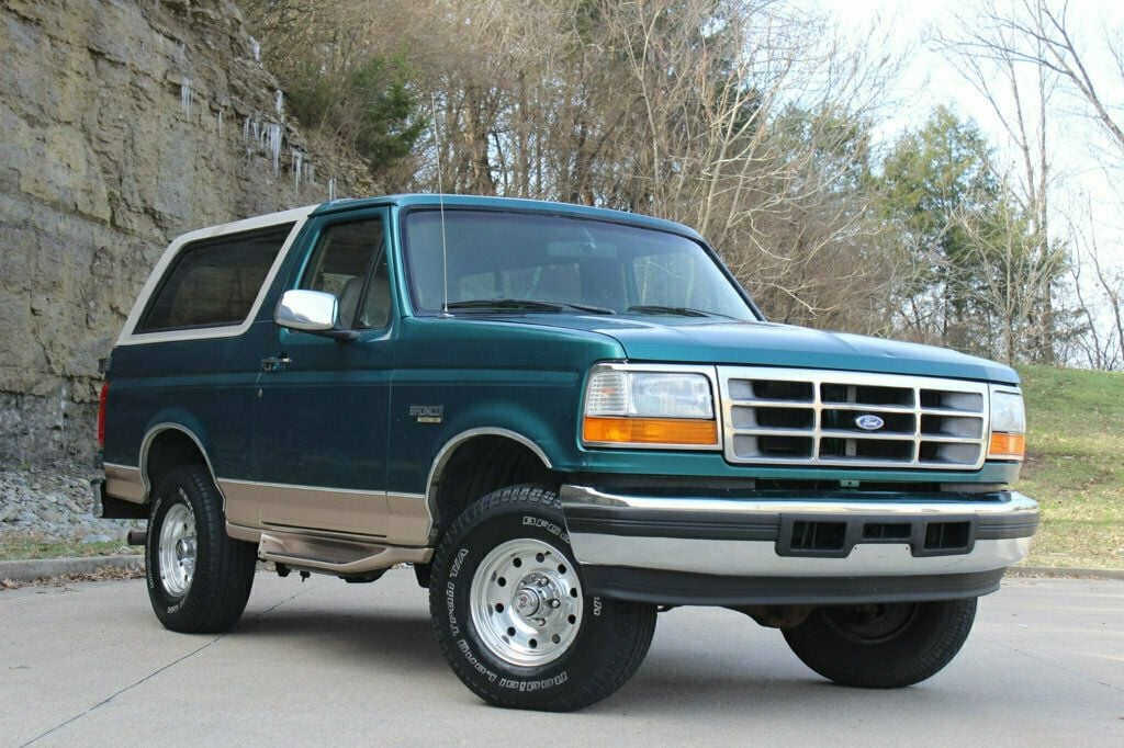 1996 Ford Bronco 105" WB Eddie Bauer - 22777549 - 3