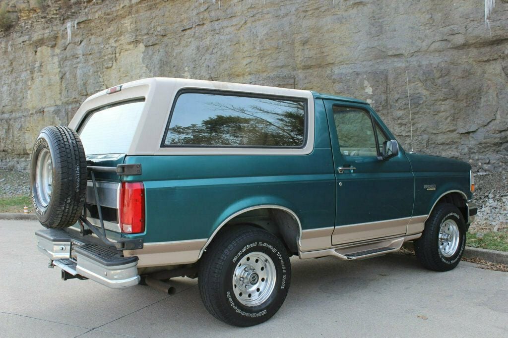 1996 Ford Bronco 105" WB Eddie Bauer - 22777549 - 6