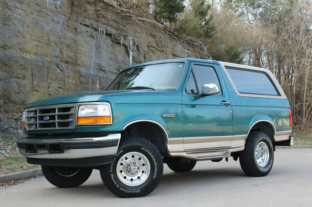 1996 Ford Bronco 105" WB Eddie Bauer - 22777549 - 8