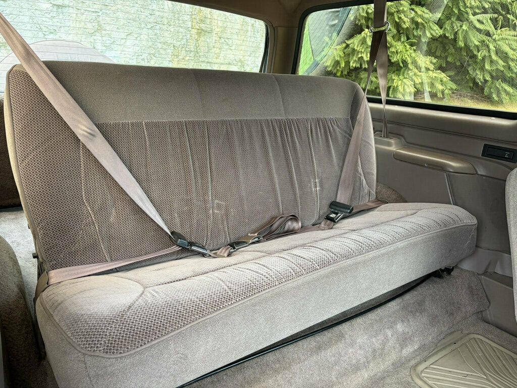 1996 Ford Bronco 105" WB Eddie Bauer - 23056101 - 28
