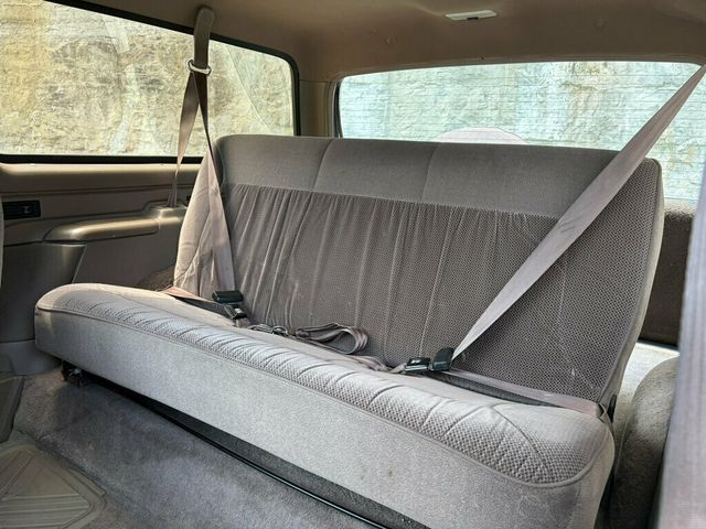 1996 Ford Bronco 105" WB Eddie Bauer - 23056101 - 37