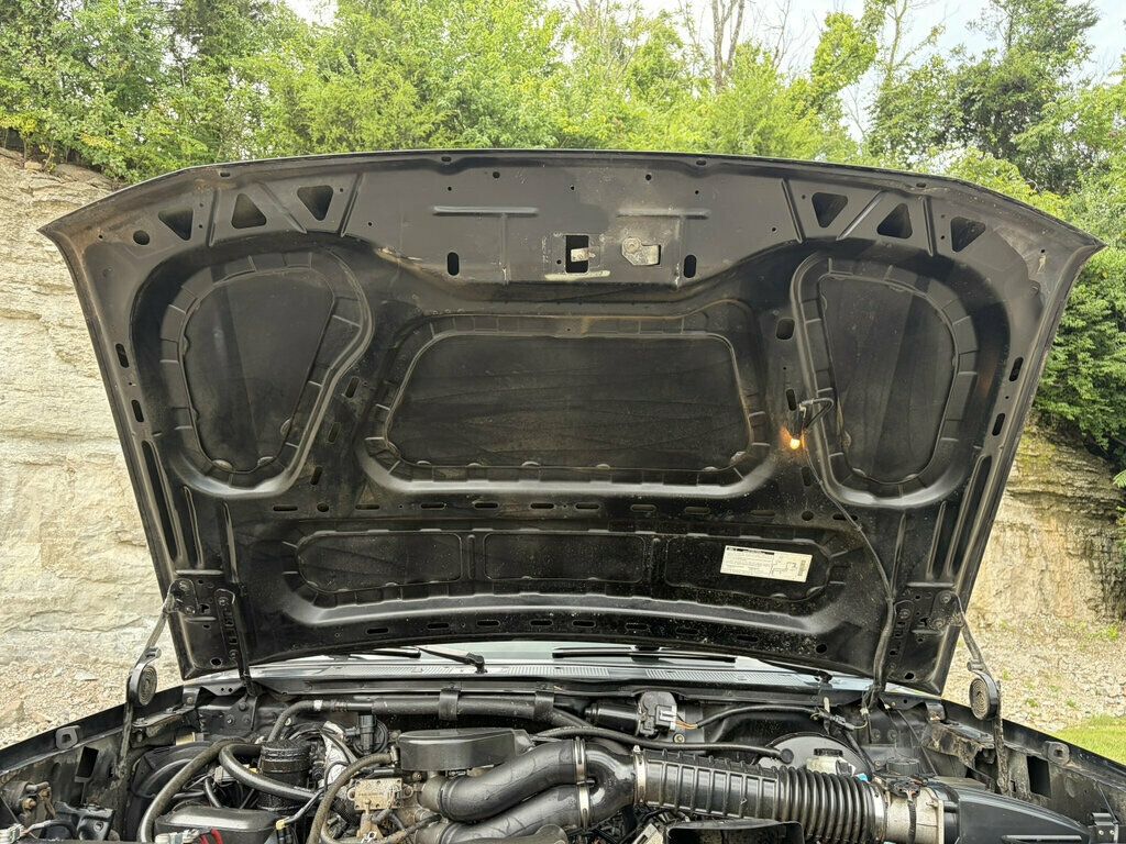 1996 Ford Bronco 105" WB Eddie Bauer - 23056101 - 41