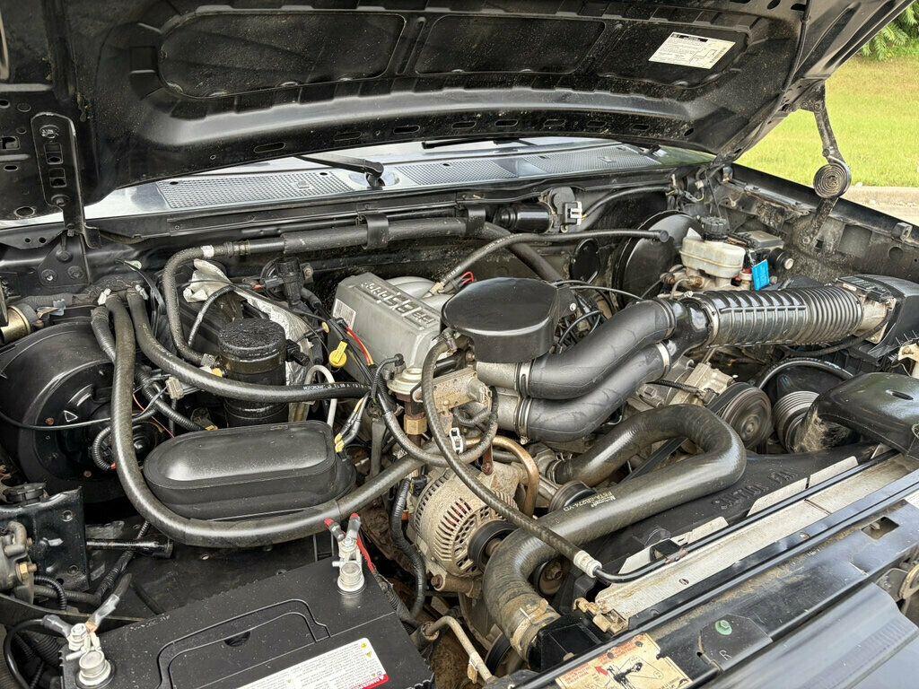 1996 Ford Bronco 105" WB Eddie Bauer - 23056101 - 43