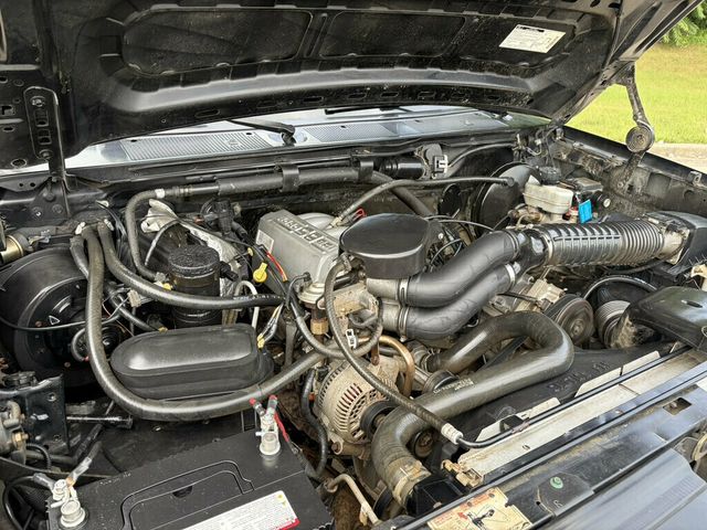 1996 Ford Bronco 105" WB Eddie Bauer - 23056101 - 43