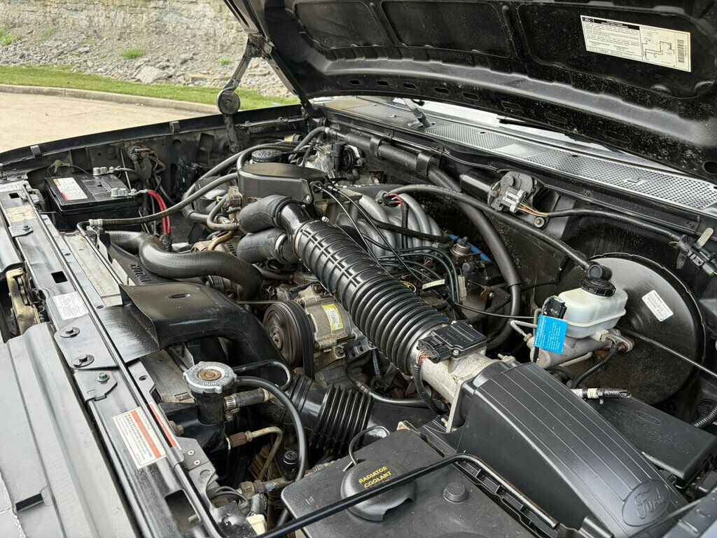 1996 Ford Bronco 105" WB Eddie Bauer - 23056101 - 45