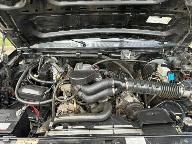 1996 Ford Bronco 105" WB Eddie Bauer - 23056101 - 46