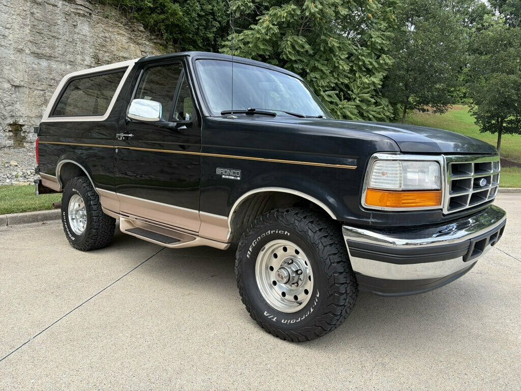1996 Ford Bronco 105" WB Eddie Bauer - 23056101 - 57