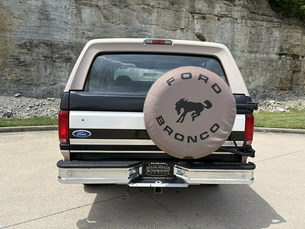 1996 Ford Bronco 105" WB Eddie Bauer - 23056101 - 5