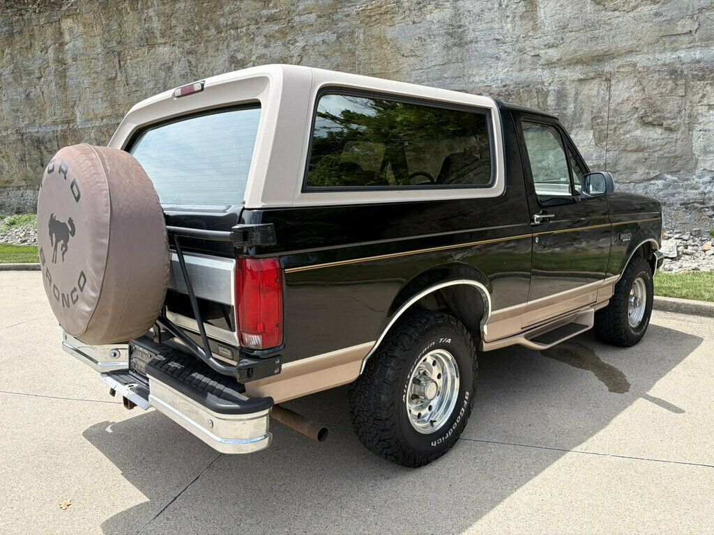 1996 Ford Bronco 105" WB Eddie Bauer - 23056101 - 6