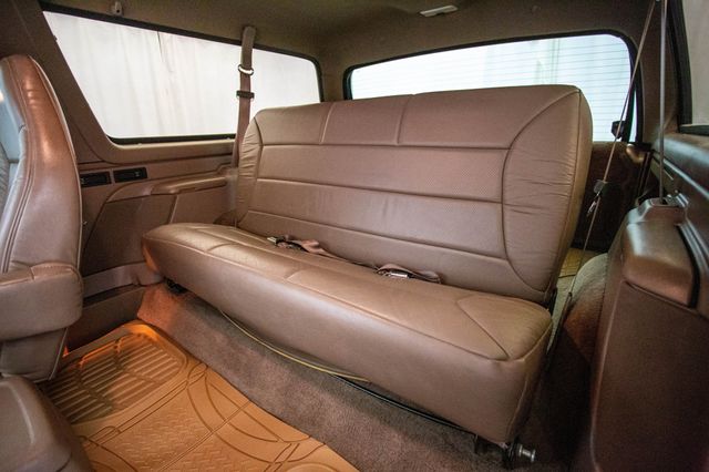 1996 Ford Bronco 105" WB XLT - 22872102 - 19