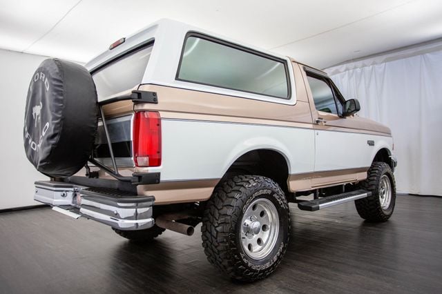 1996 Ford Bronco 105" WB XLT - 22872102 - 25