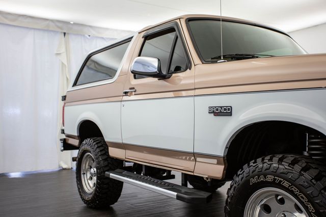 1996 Ford Bronco 105" WB XLT - 22872102 - 29