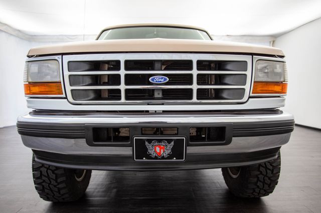 1996 Ford Bronco 105" WB XLT - 22872102 - 31