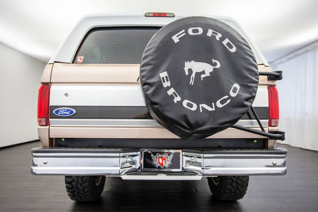 1996 Ford Bronco 105" WB XLT - 22872102 - 32