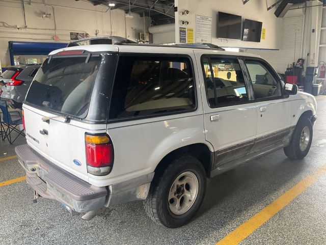 1996 Ford Explorer 4dr 112" WB XLT 4WD - 23020488 - 2