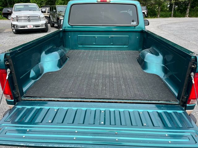 1996 Ford F-150 Final Year OBS Rare Build 300ci 5-speed manual Bench Seat - 23032181 - 26