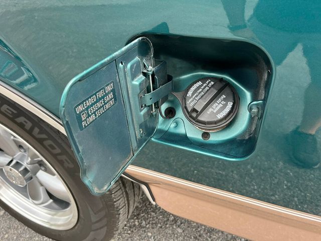 1996 Ford F-150 Final Year OBS Rare Build 300ci 5-speed manual Bench Seat - 23032181 - 27