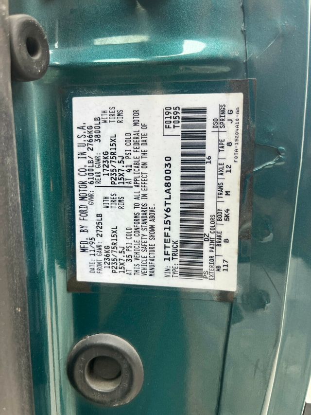 1996 Ford F-150 Final Year OBS Rare Build 300ci 5-speed manual Bench Seat - 23032181 - 32