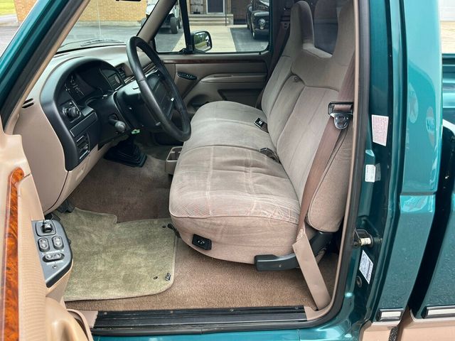 1996 Ford F-150 Final Year OBS Rare Build 300ci 5-speed manual Bench Seat - 23032181 - 33