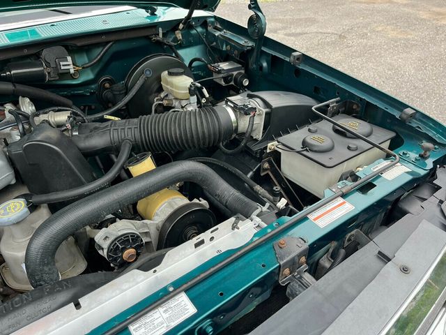 1996 Ford F-150 Final Year OBS Rare Build 300ci 5-speed manual Bench Seat - 23032181 - 47