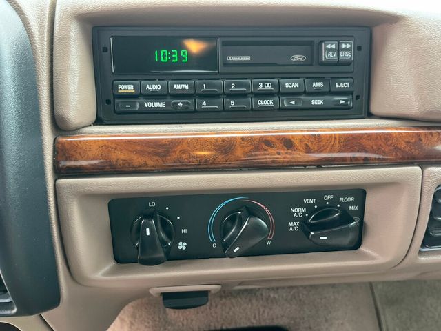 1996 Ford F-150 Final Year OBS Rare Build 300ci 5-speed manual Bench Seat - 23032181 - 57