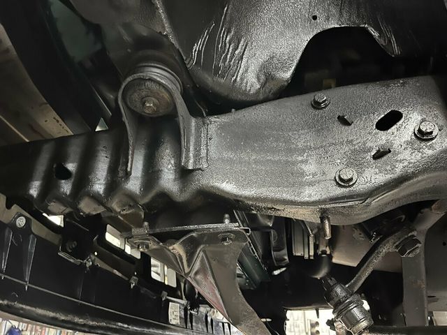 1996 Ford F-150 Final Year OBS Rare Build 300ci 5-speed manual Bench Seat - 23032181 - 71